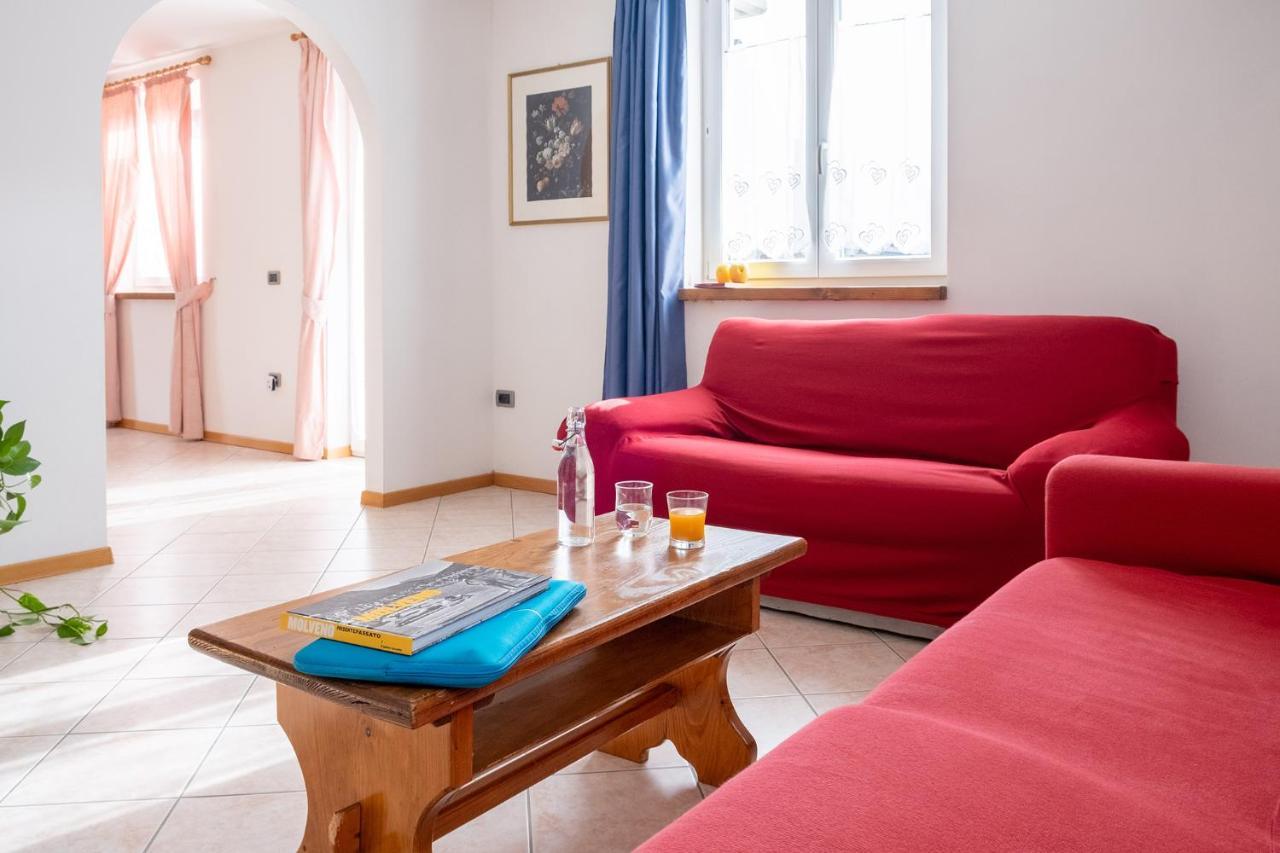 モルヴェーノCasa Angeloアパートメント エクステリア 写真